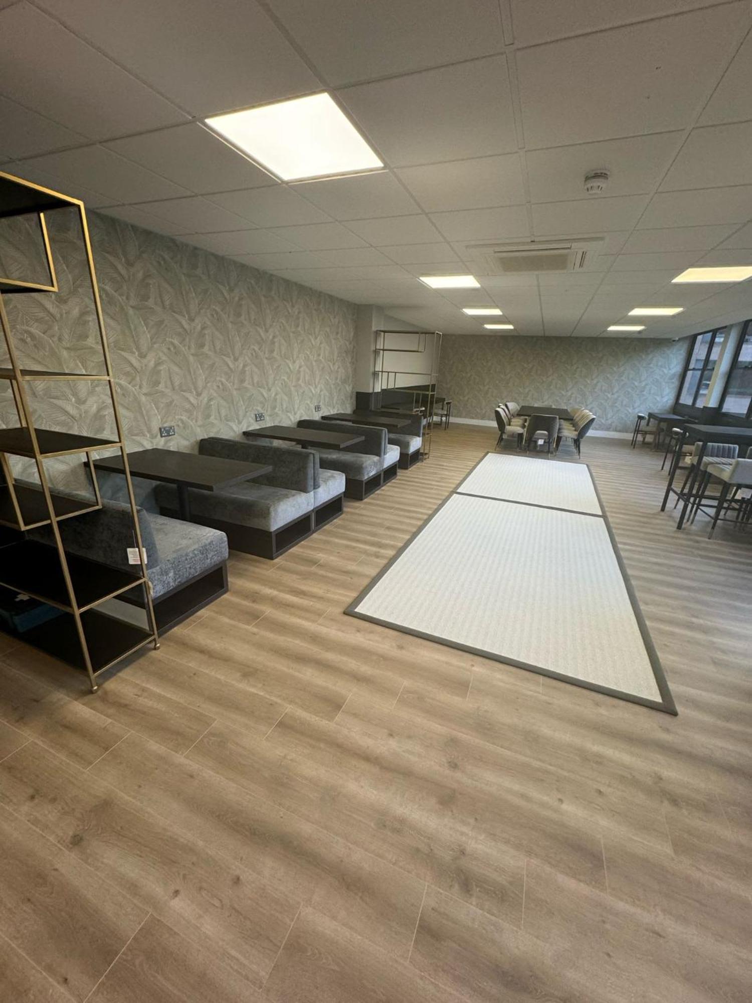 Modern Studio Apartment In East Grinstead Eksteriør billede